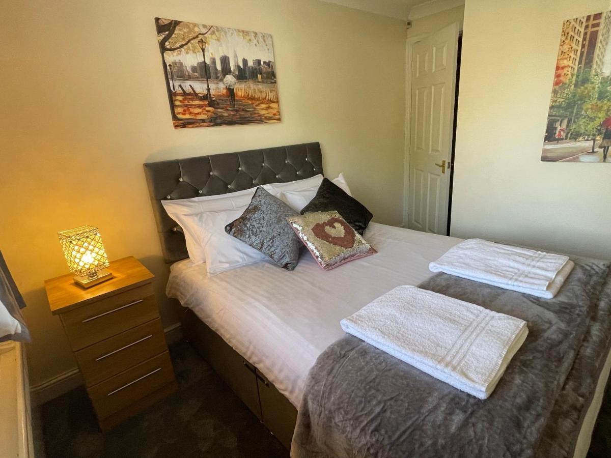 The Regency Entire 1 Bedroom Flat Accomodation Leicester Bagian luar foto