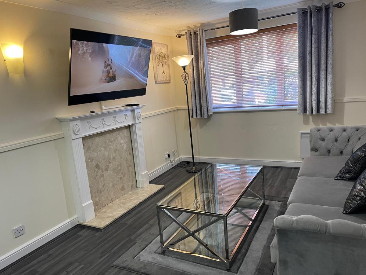The Regency Entire 1 Bedroom Flat Accomodation Leicester Bagian luar foto